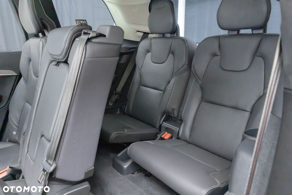 Volvo XC 90 - 34