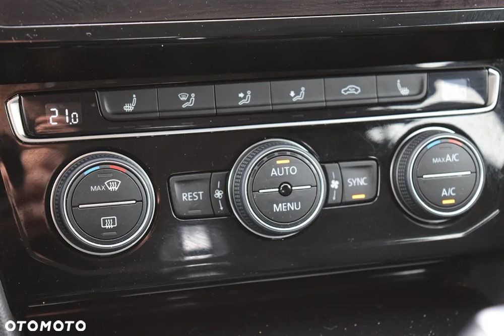 Volkswagen Passat 2.0 TDI BMT Highline DSG - 24