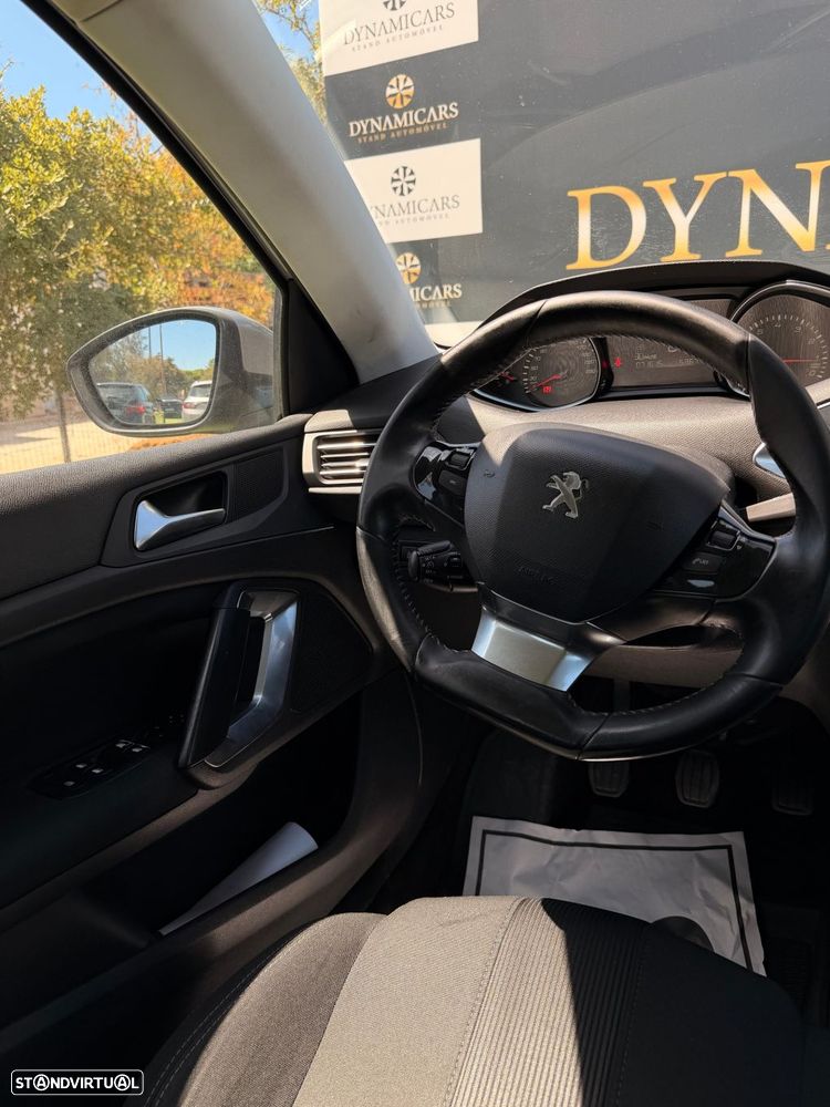 Peugeot 308 1.2 VTi Active - 12