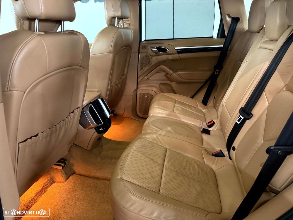 Porsche Cayenne Tiptronic - 14