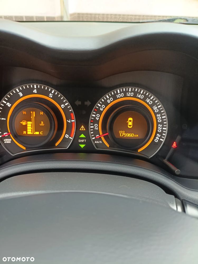 Toyota Corolla 1.6 Premium + - 8