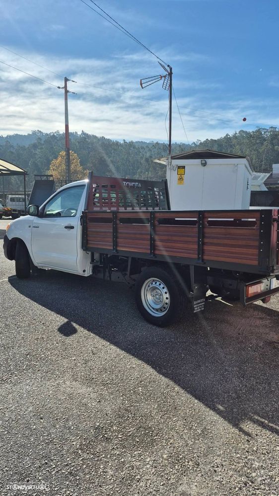 Toyota Hilux - 4