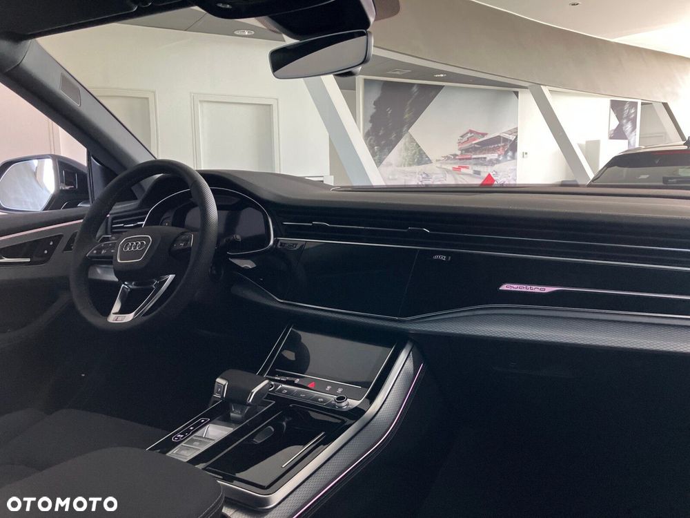 Audi Q8 - 13