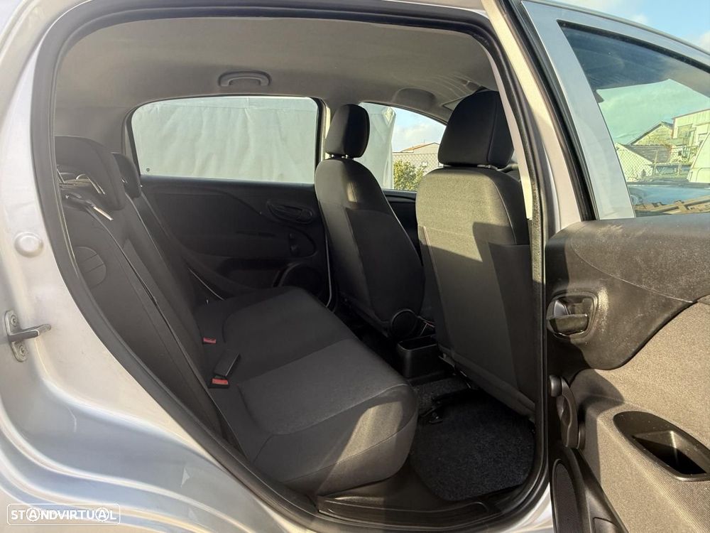 Fiat Punto 1.3 M-Jet Easy S&S - 27