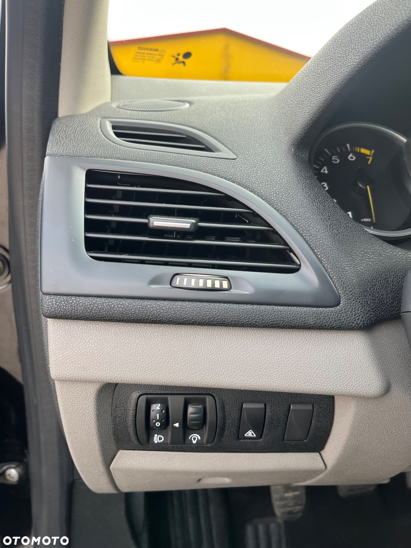 Renault Megane 1.6 16V 110 Dynamique - 14