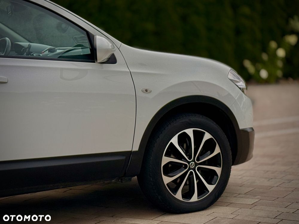 Nissan Qashqai+2 2.0 Visia - 11