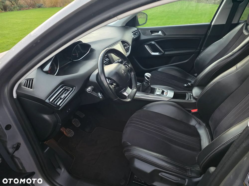 Peugeot 308 SW 1.6 BlueHDi Allure S&S - 10