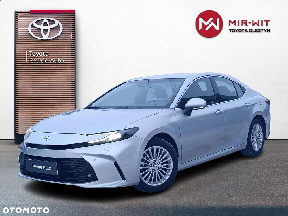 Toyota Camry - 1