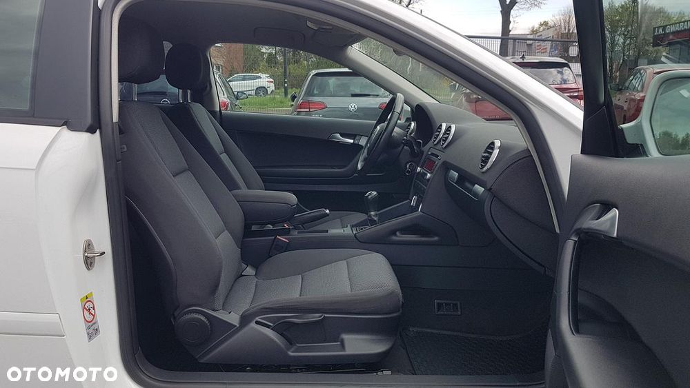 Audi A3 3-drzwiowe 1.4 TFSI Ambition - 18