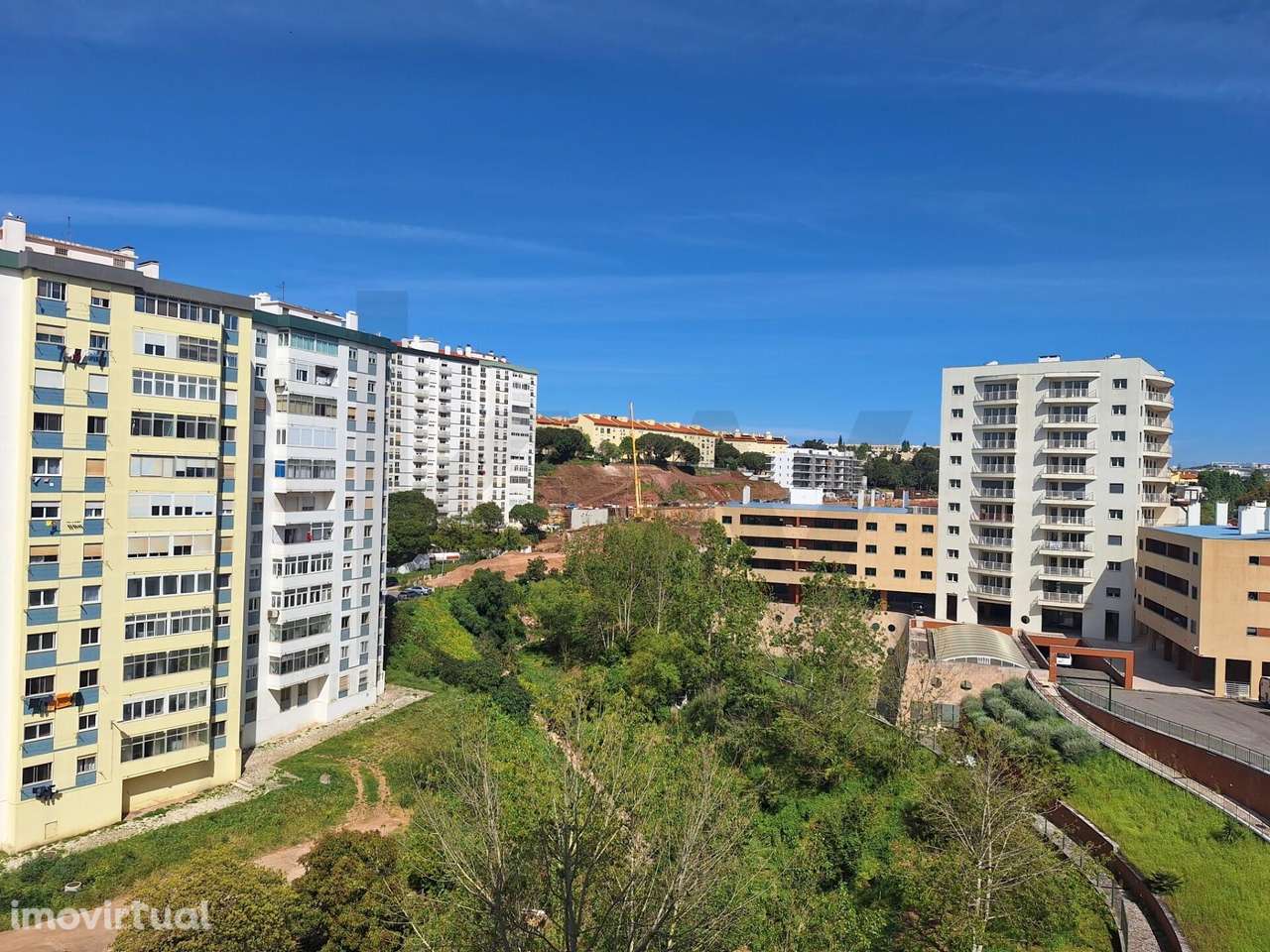 Apartamento T3 com varanda e garagem no L Towers, em Paço de Arcos - Grande imagem: 4/28