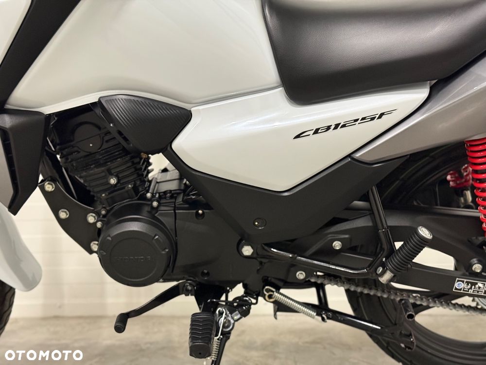 Honda CB - 27