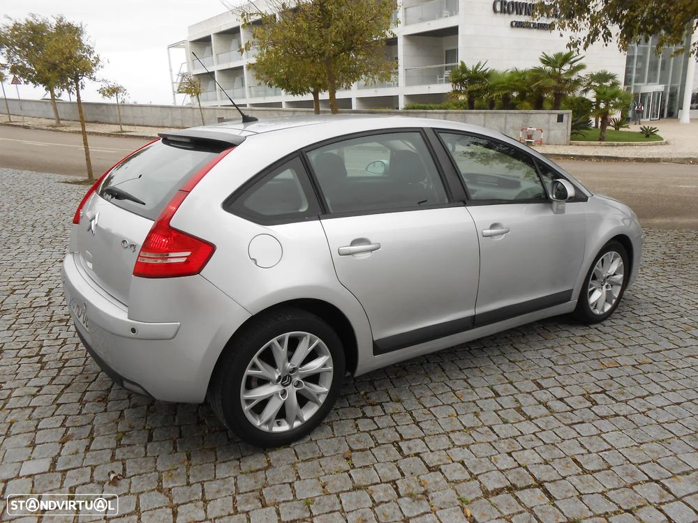 Citroën C4 1.6 HDi 110 Exclusive - 7