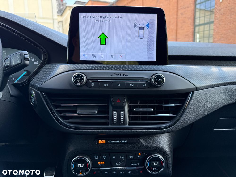 Ford Focus 1.5 EcoBoost STart-Stopp-System ST-LINE - 24