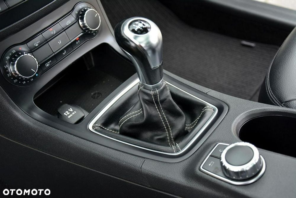 Mercedes-Benz Klasa B 180 Style - 34