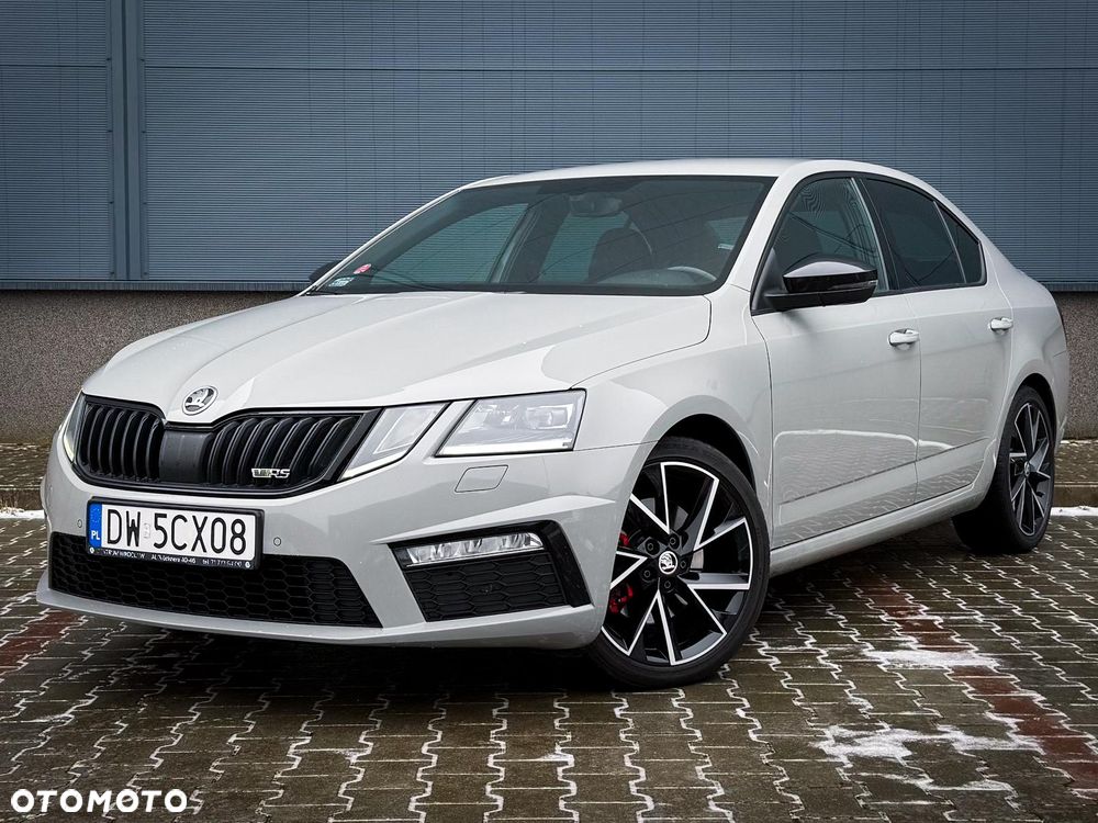 Skoda Octavia 2.0 TDI RS DSG - 1