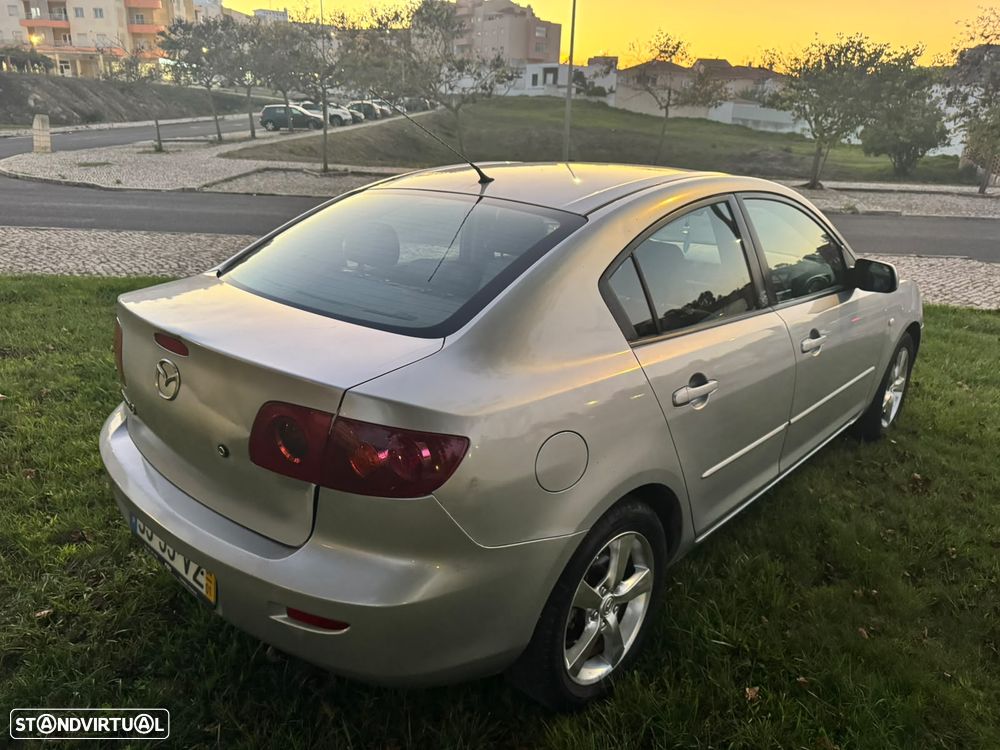 Mazda 3 Hatchback - 8