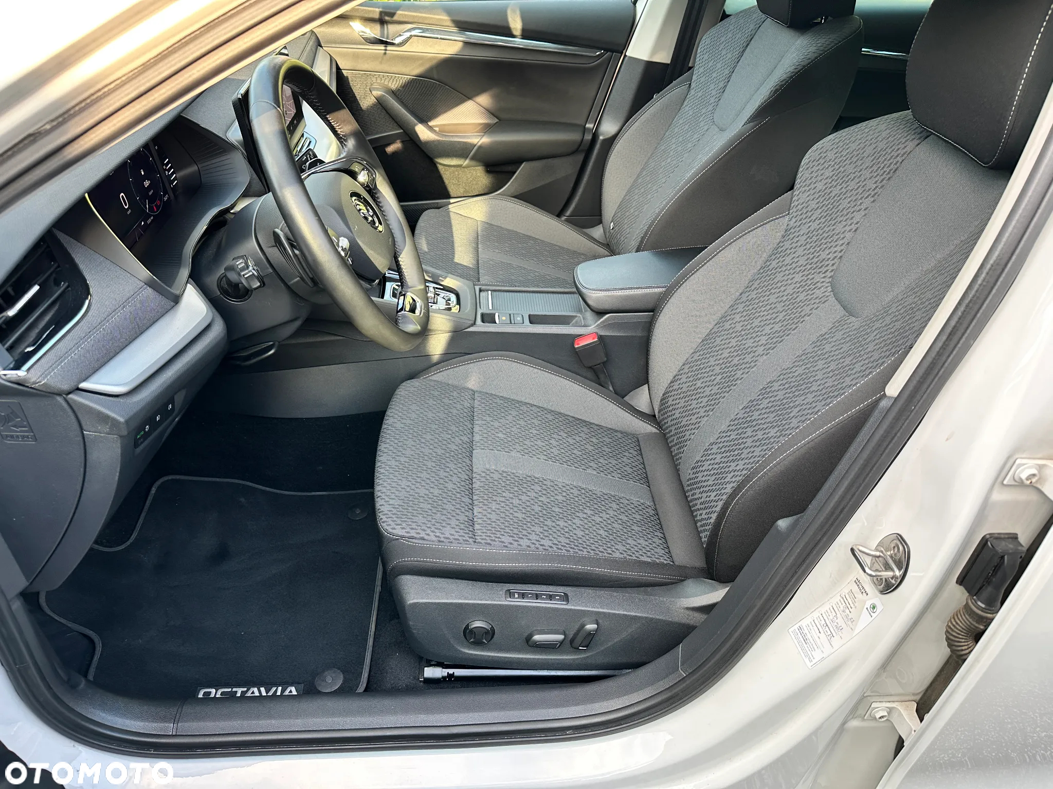 Skoda Octavia 2.0 TDI DSG Style - 12
