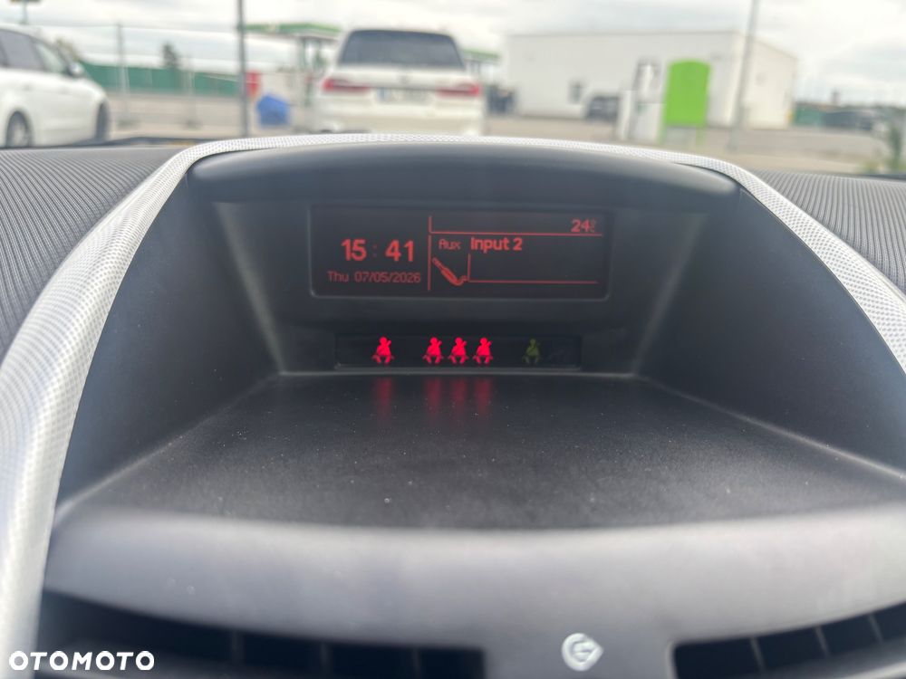 Peugeot 207 1.6 HDi 16V Sporty - 26