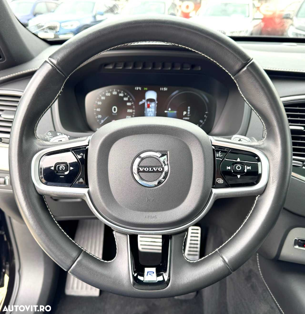Volvo XC 90 - 25