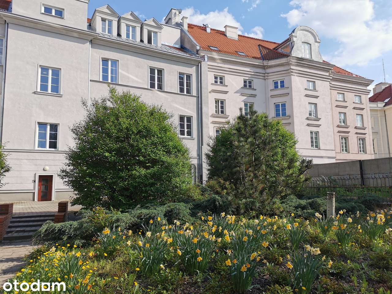 Piękny wyposażony apartament w dobrym standardzie, cisza, metro, park