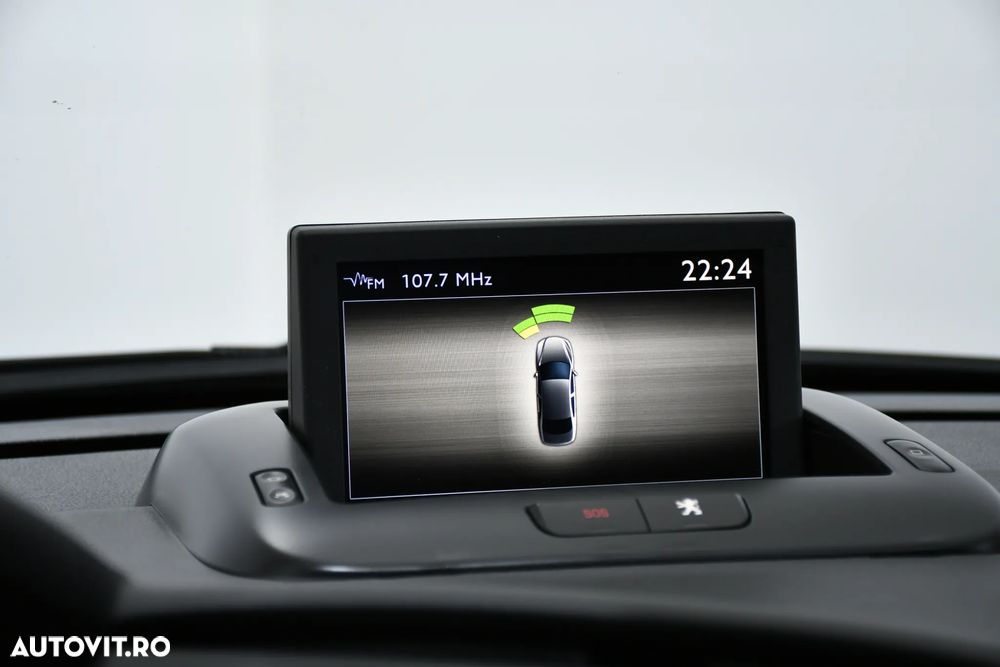 Peugeot 3008 Hybrid4 - 8