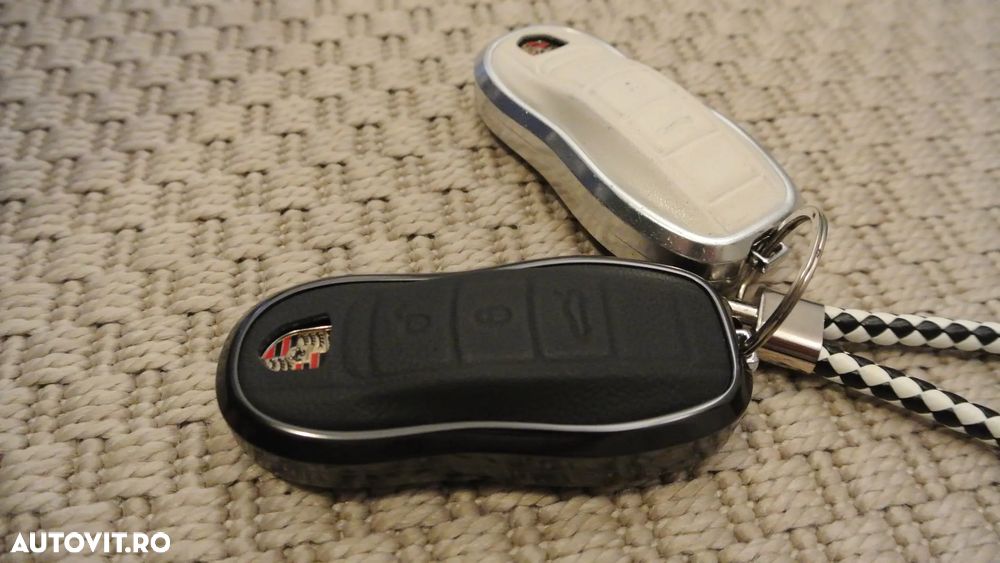 Porsche Panamera - 40