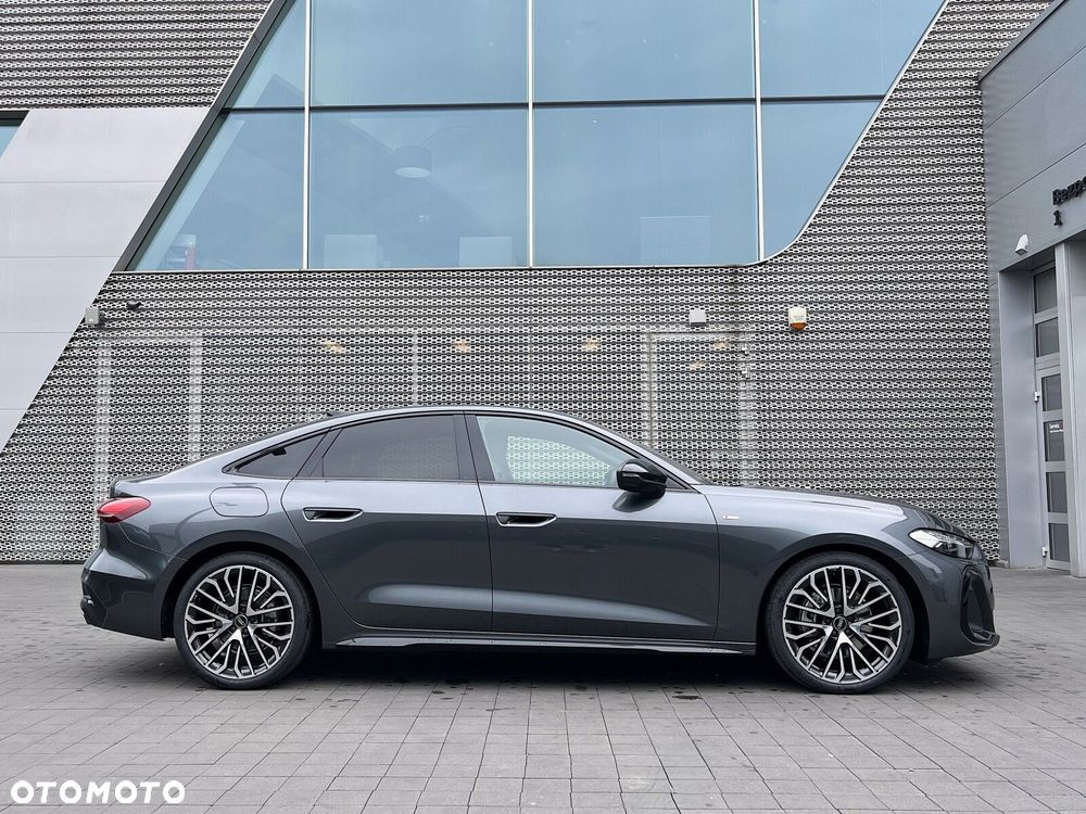 Audi A5 Limousine - 12