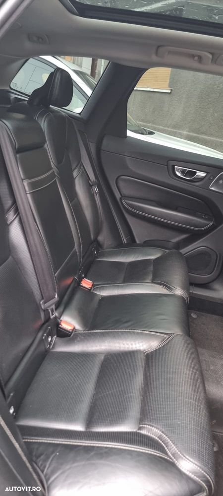 Volvo XC 60 D5 AWD Inscription - 8