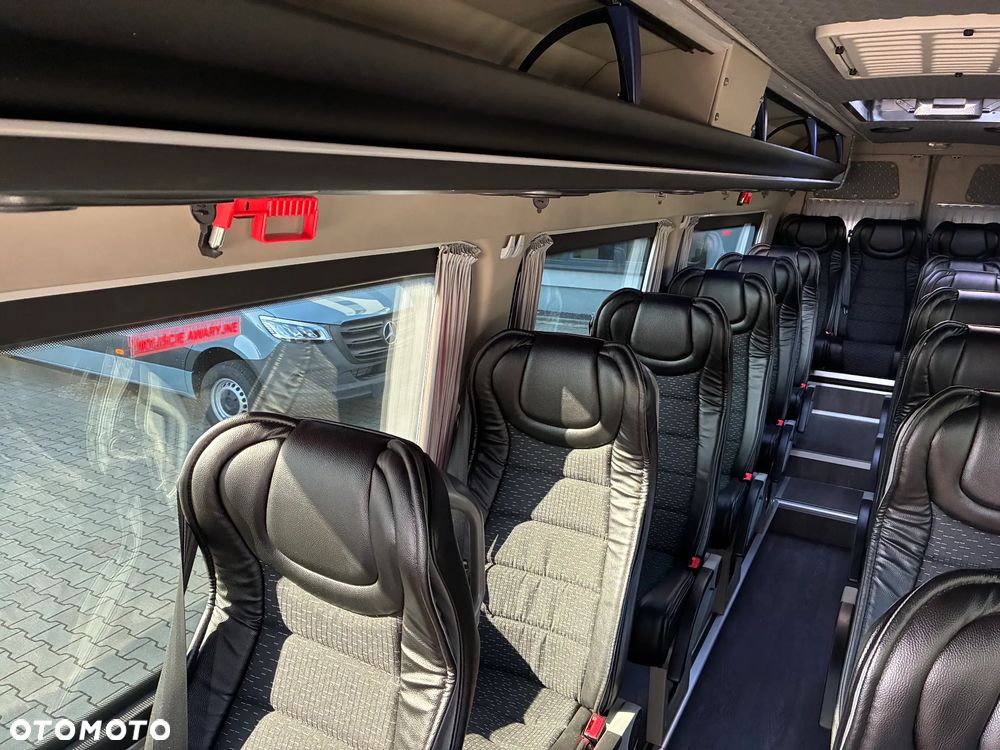 Mercedes-Benz Sprinter 519 CDI - 12