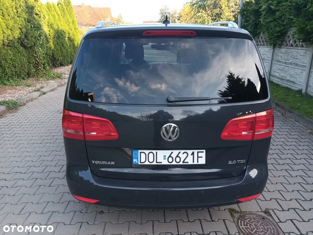 Volkswagen Touran - 8
