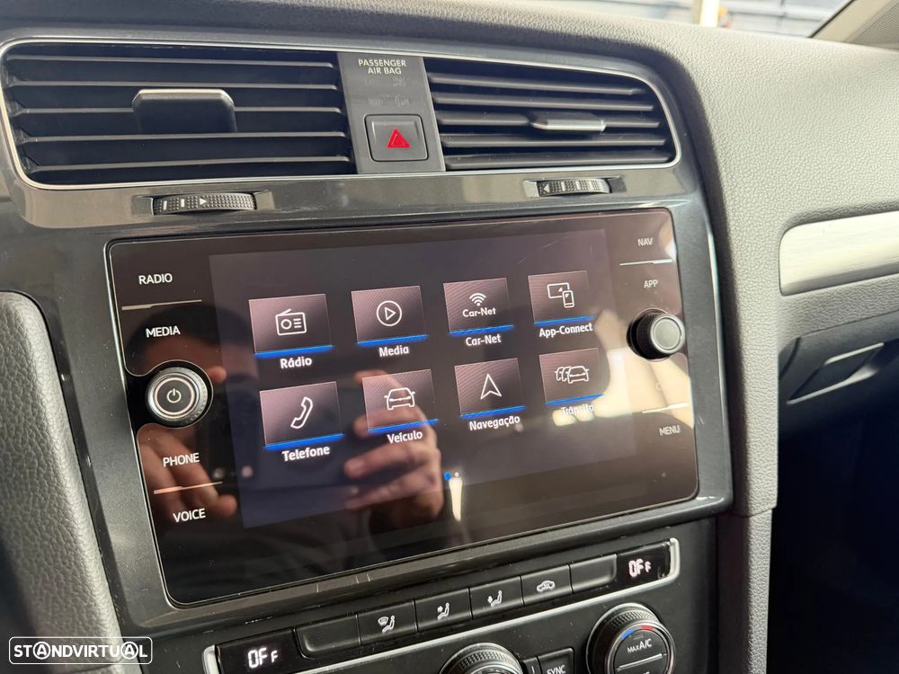 VW Golf 1.6 TDI Confortline - 26