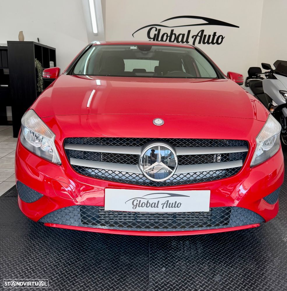 Mercedes-Benz A 180 d BlueEFFICIENCY Edition Style - 2