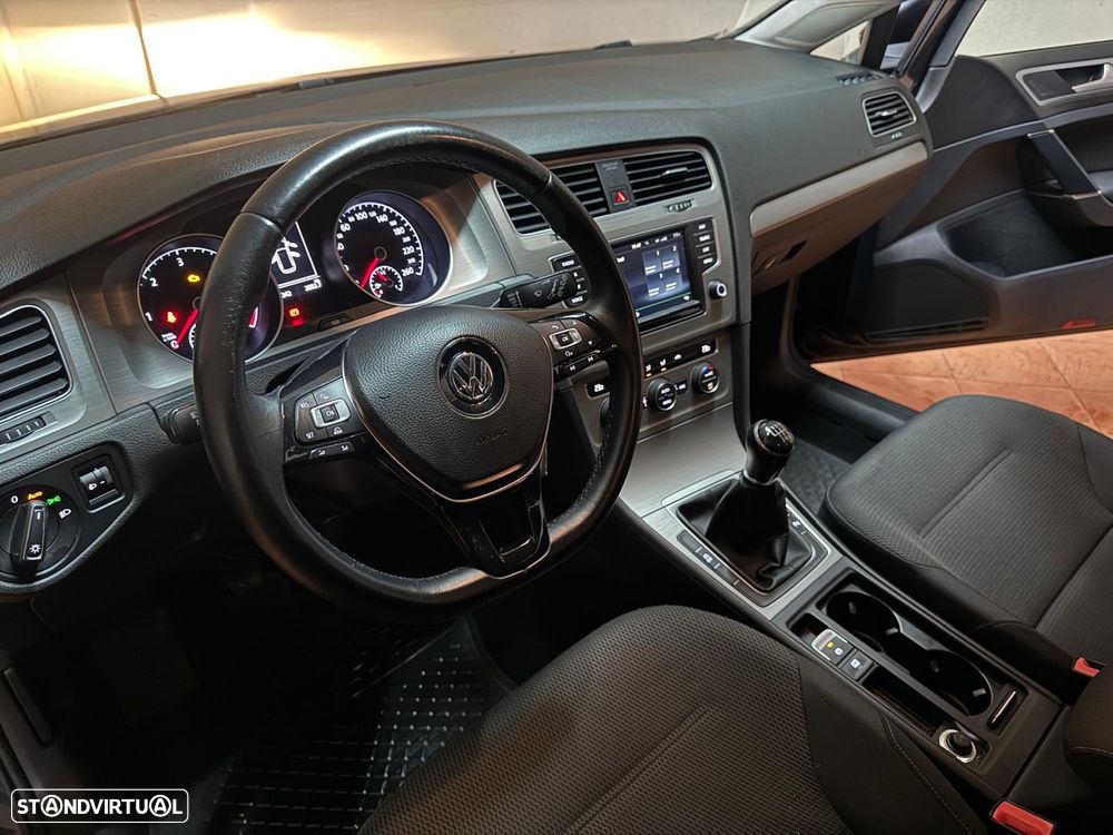 VW Golf Variant 1.6 TDi BlueMotion Trendline - 4