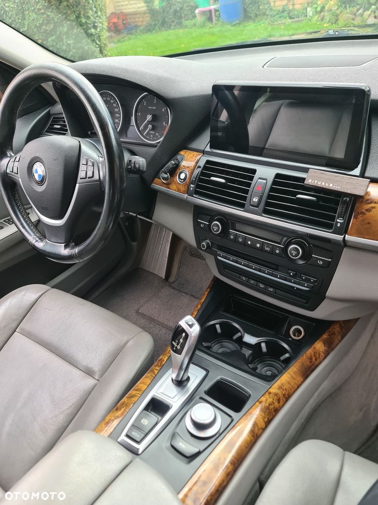BMW X5 xDrive30d - 14