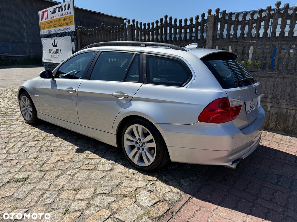 BMW Seria 3 325i - 13