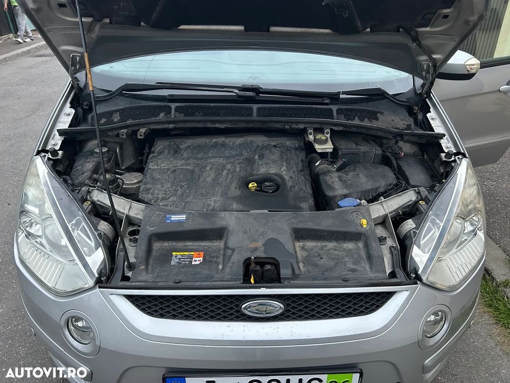 Ford S-Max - 7