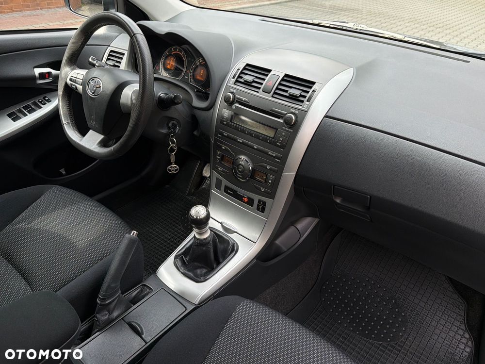 Toyota Corolla 1.6 Premium - 33