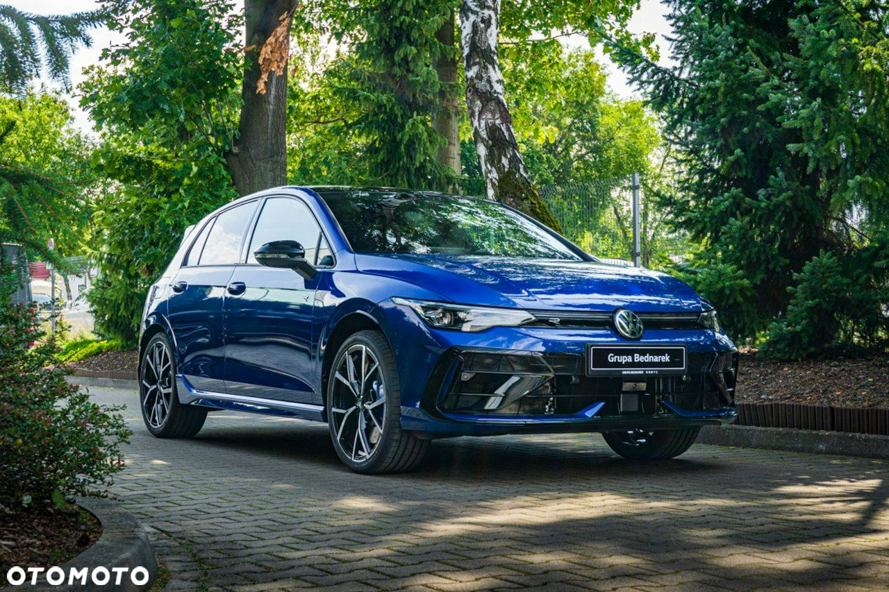 Volkswagen Golf - 32
