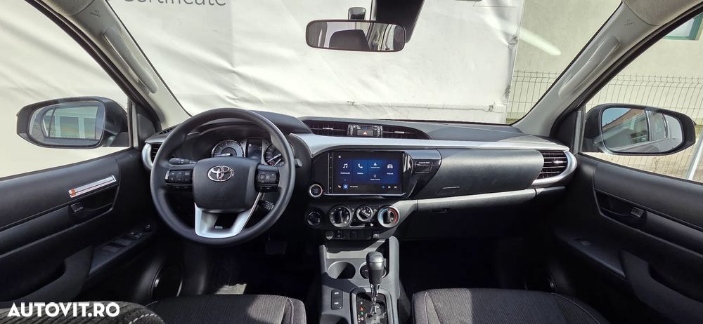 Toyota Hilux 2.4D 150CP 4x4 Double Cab AT Comfort - 16