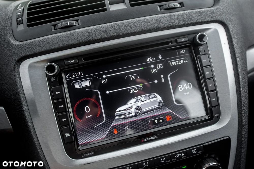 Skoda Octavia 2.0 TSI RS - 30