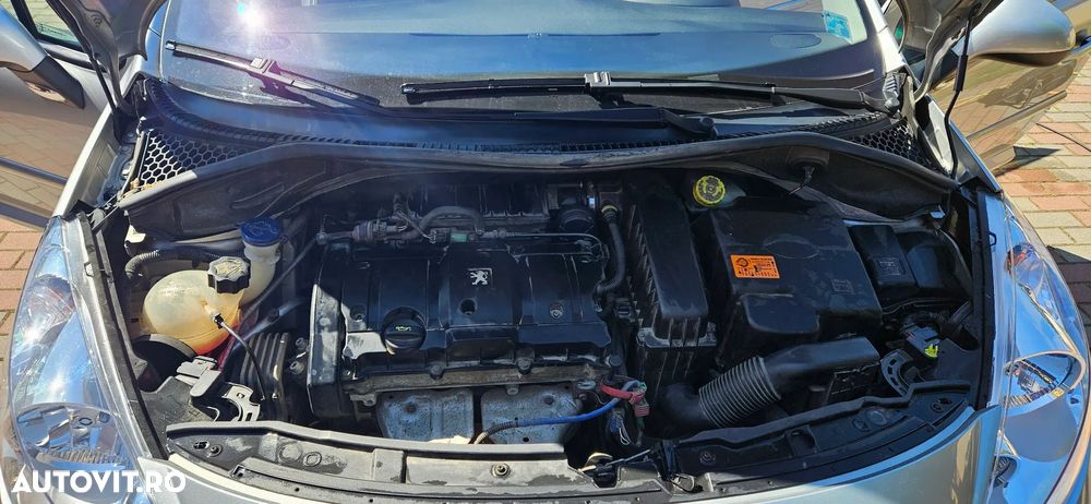 Peugeot 207 1.6E Sport Pack - 22