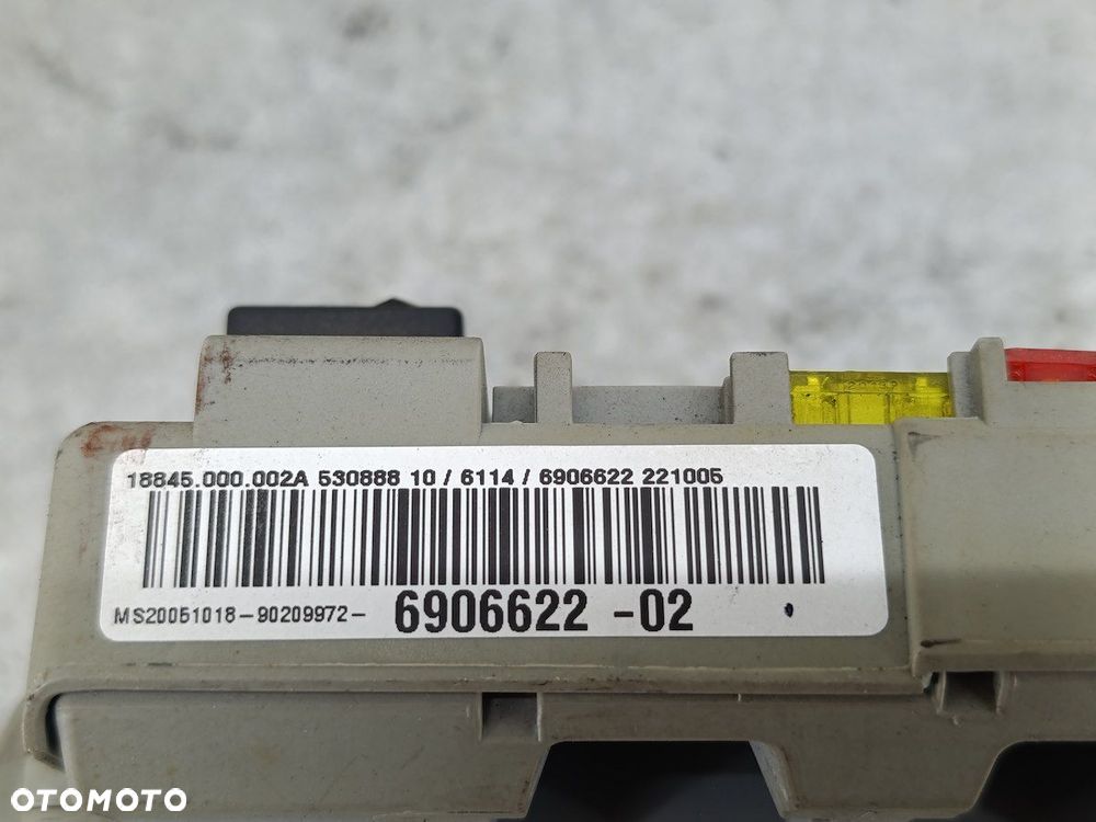 SKRZYNKA BEZPIECZNIKÓW BMW 3 E91 6906622 2.0 D 320d - 2