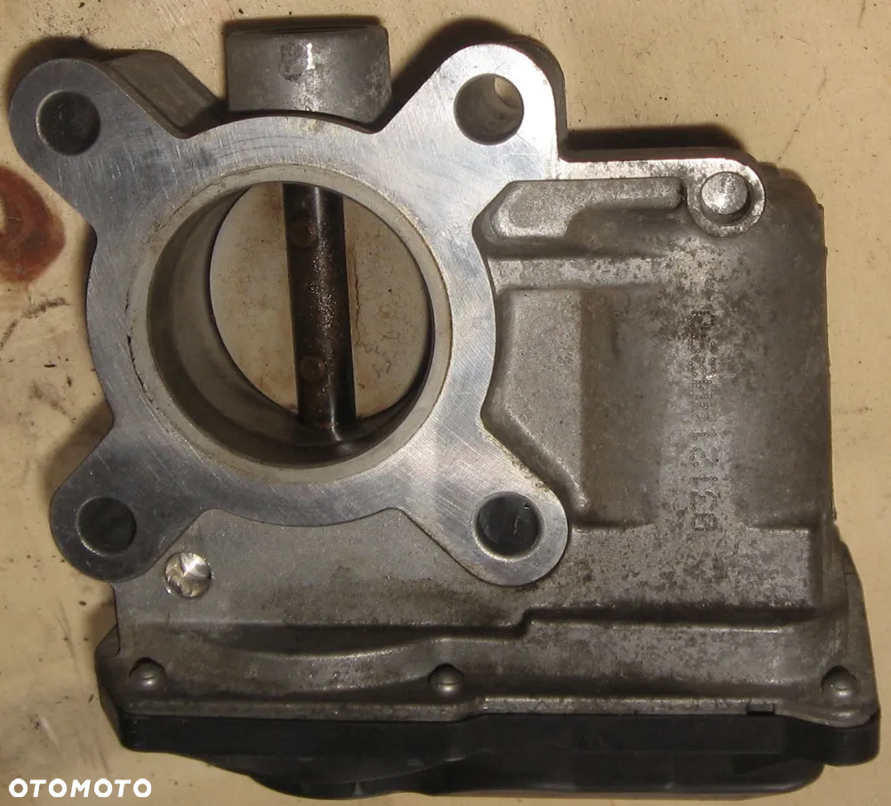 przepustnica CLIO III MEGANE III 1.2 1.4 TCE RENAULT 8200570865D - 5