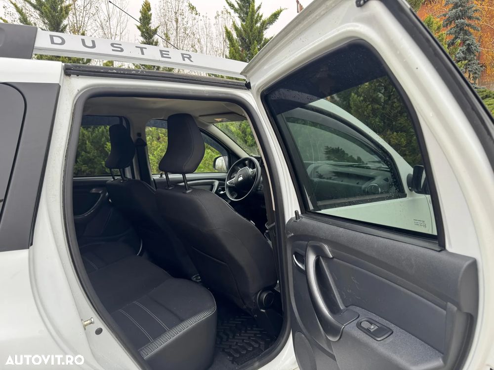 Dacia Duster dCi 110 FAP 4x4 Blackshadow - 16