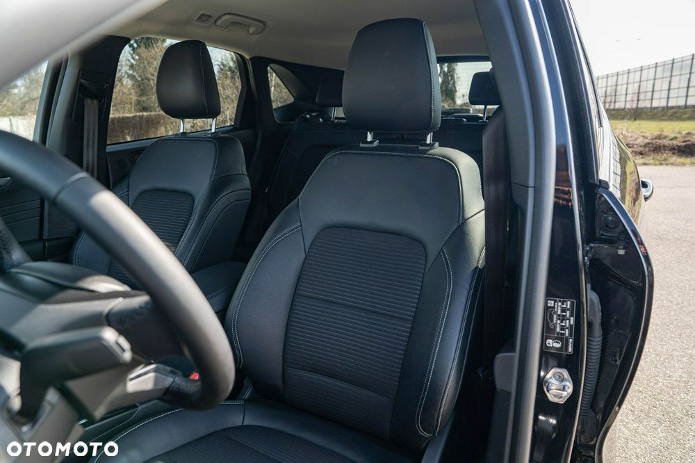 Ford Kuga - 25