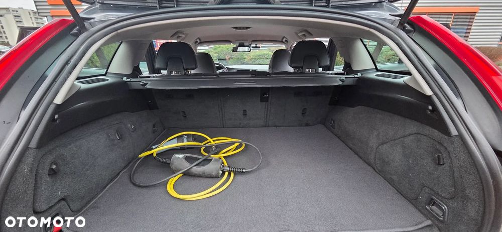 Volvo V60 D6 AWD Plug-in Hybrid Summum - 18