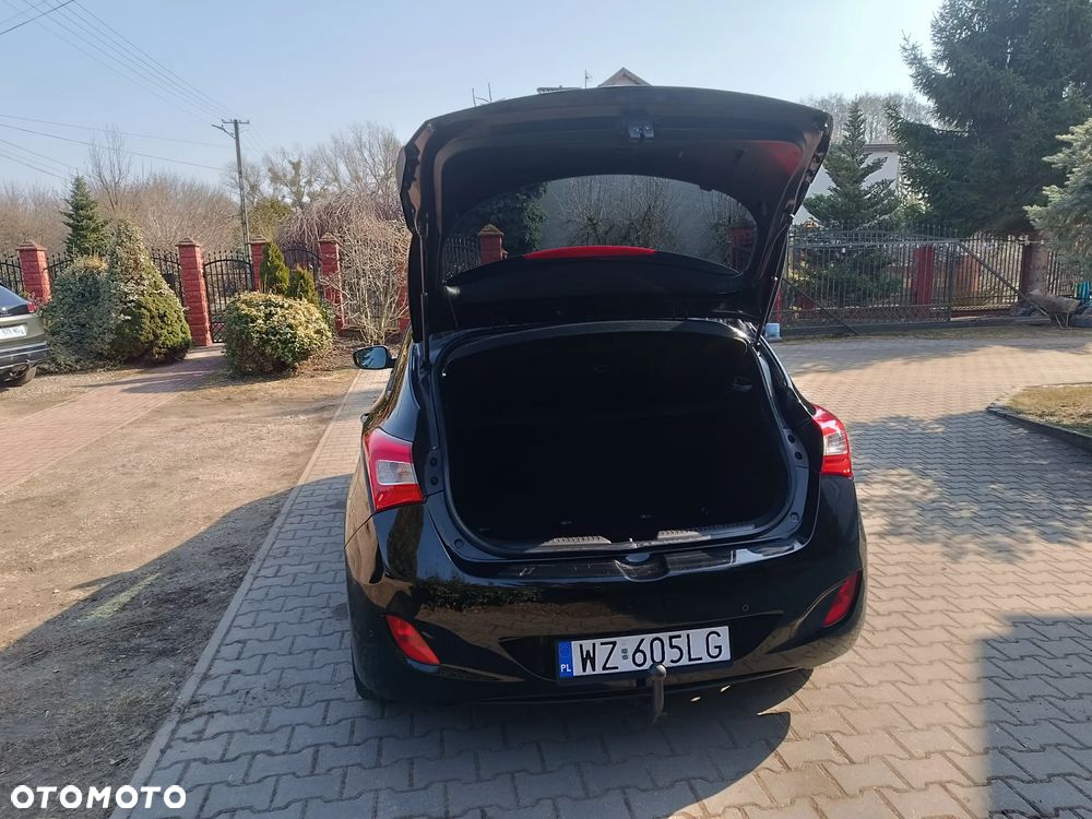 Hyundai i30 1.6 CRDi Premium - 32