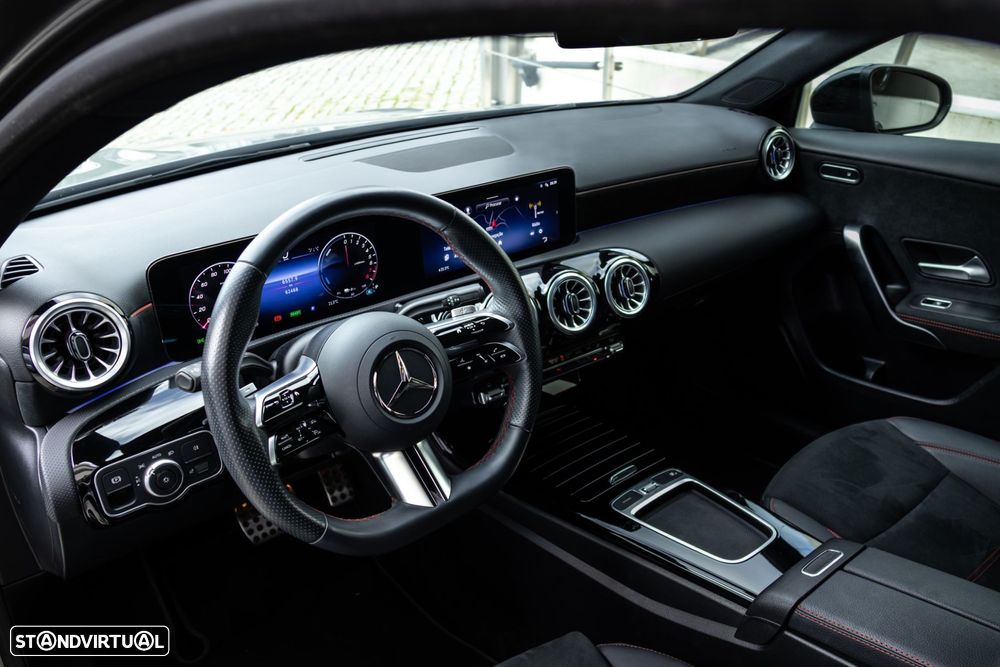 Mercedes-Benz A 250 - 24