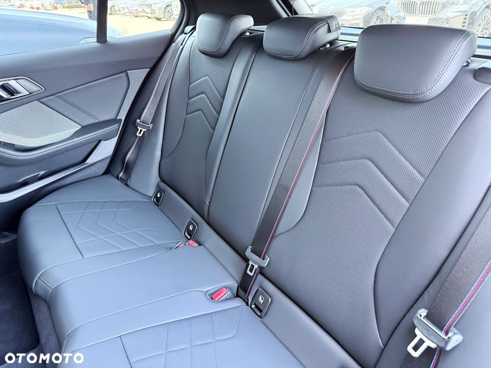 BMW Seria 1 120 - 32