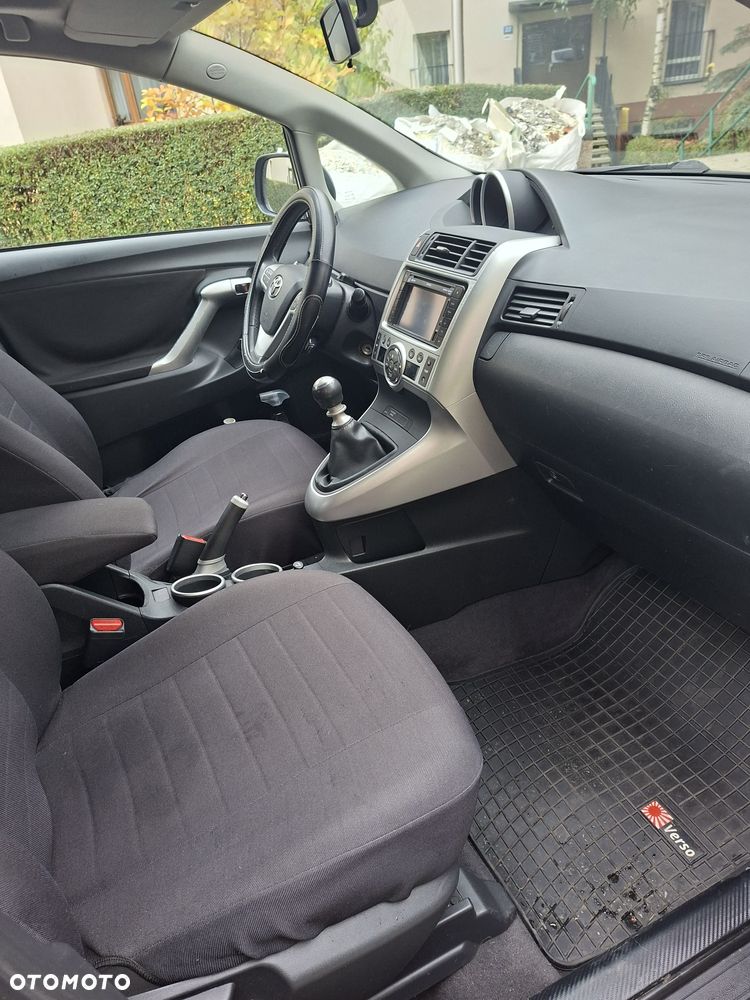 Toyota Verso - 7